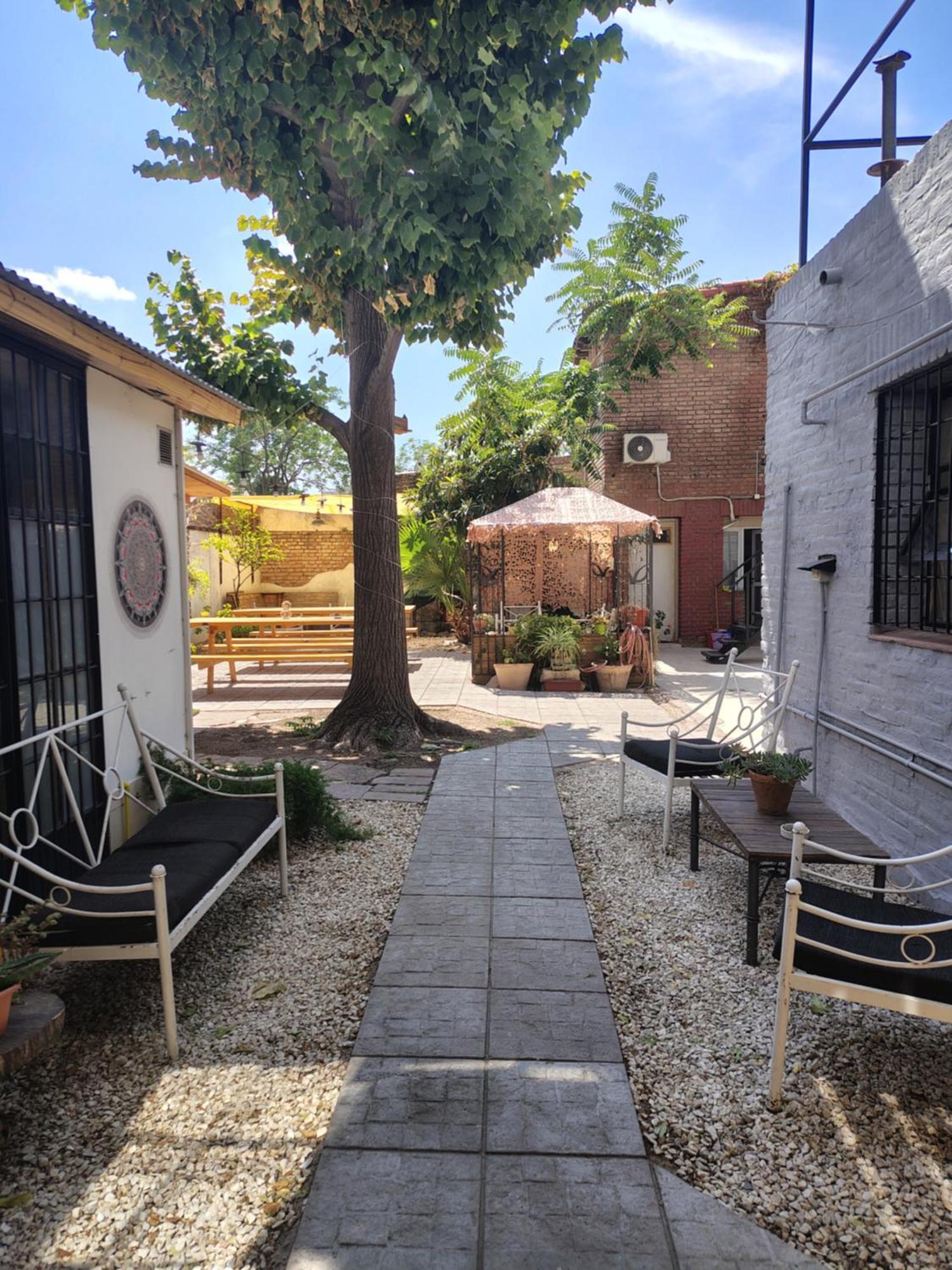 Mora Hostel Mendoza Bagian luar foto